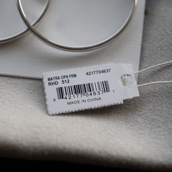 Kendra Scott Mayra Earring Hoops Silver - Picture 4 of 4